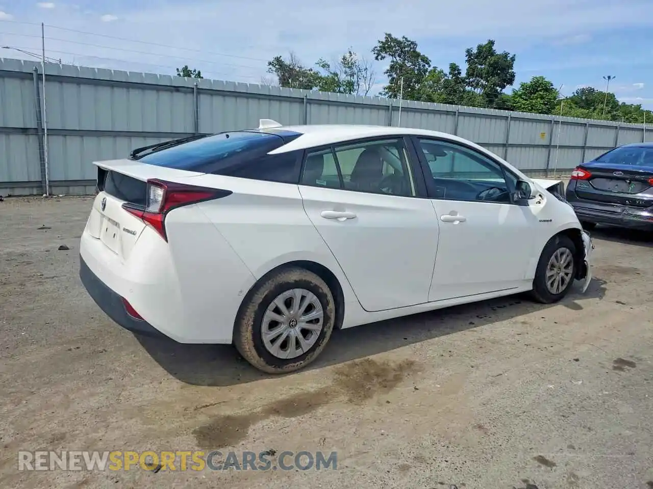 3 Photograph of a damaged car JTDKAMFU4M3145361 TOYOTA PRIUS 2021
