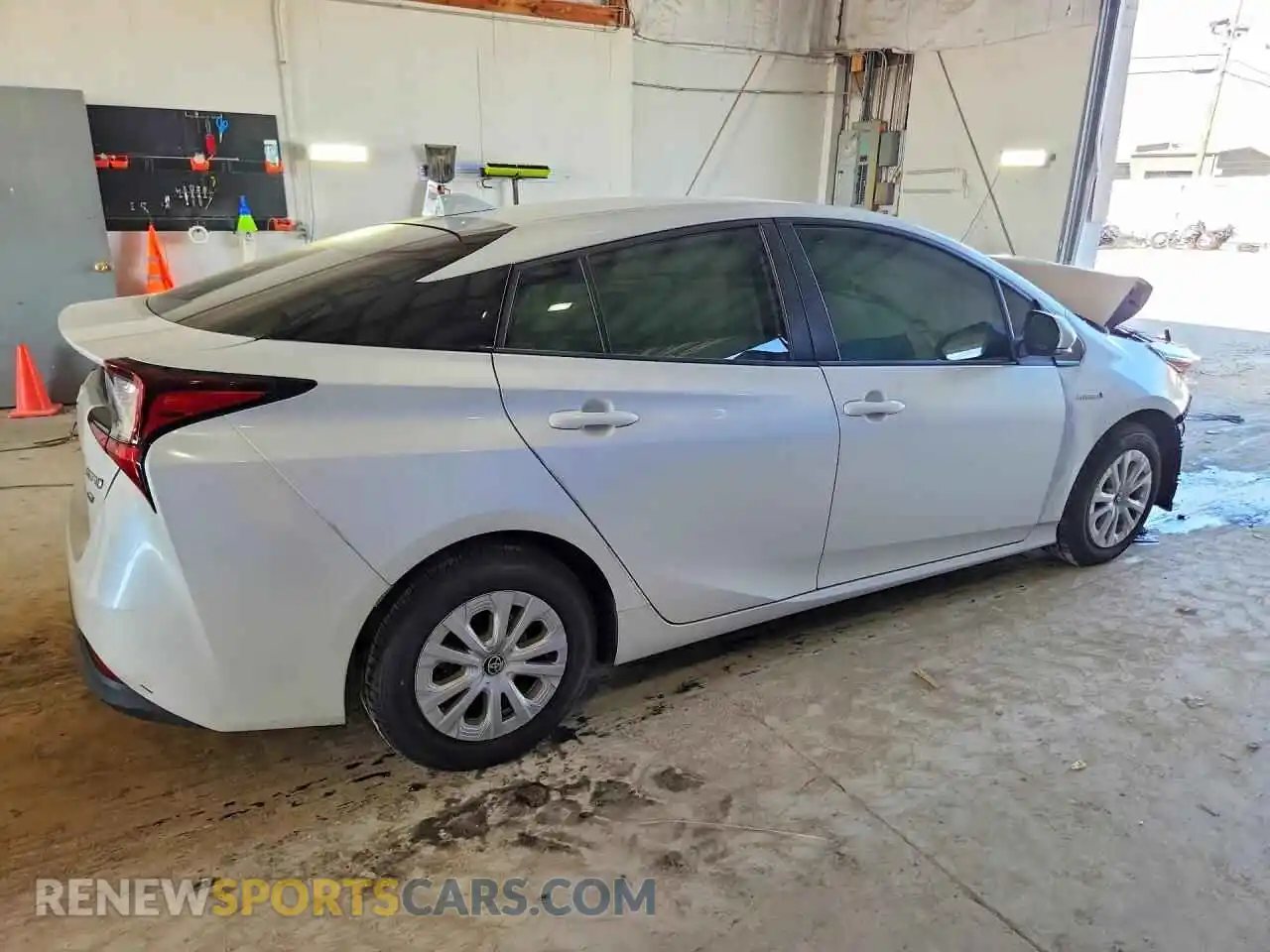 3 Photograph of a damaged car JTDKAMFU4M3146560 TOYOTA PRIUS 2021