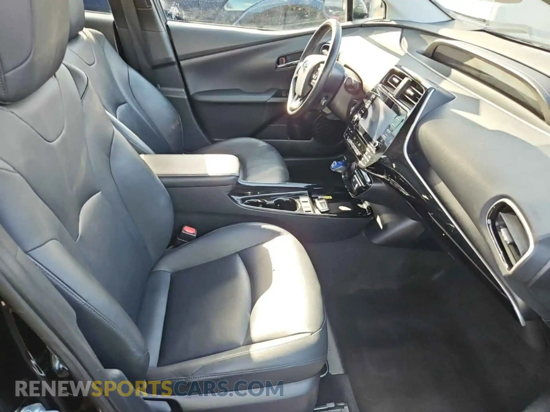 2 Photograph of a damaged car JTDKAMFU7M3136606 TOYOTA PRIUS 2021