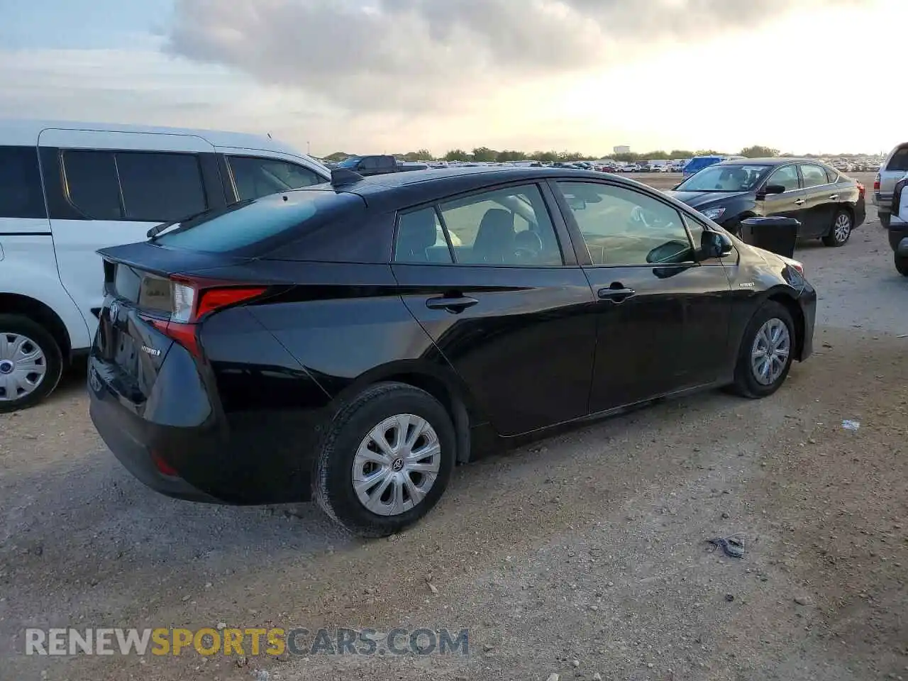 3 Photograph of a damaged car JTDKAMFU8M3146528 TOYOTA PRIUS 2021