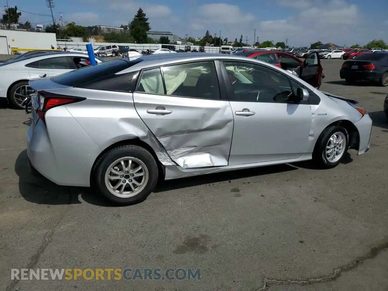 3 fotografías del automóvil dañado JTDKAMFUXM3130587 TOYOTA PRIUS 2021