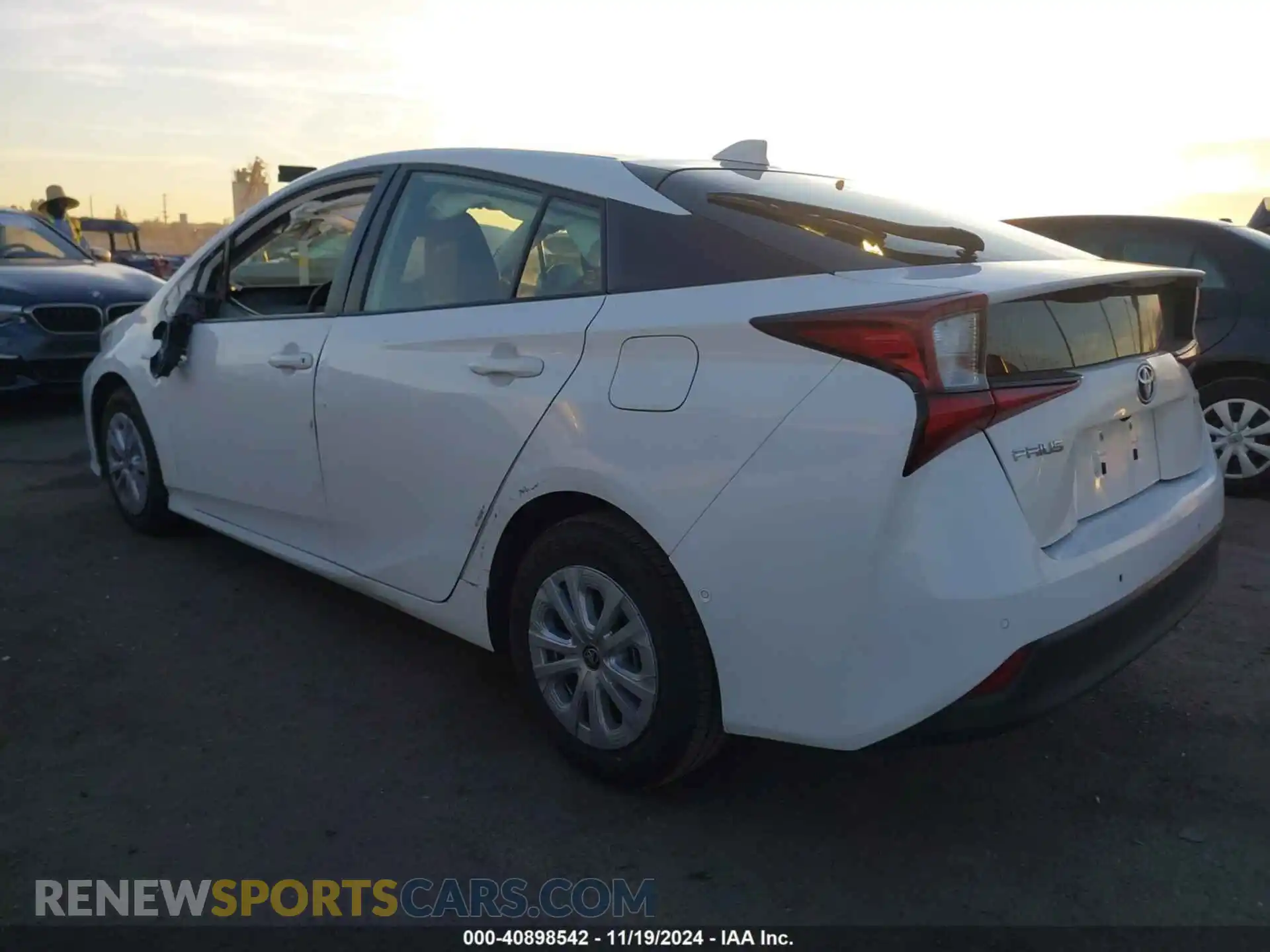3 Photograph of a damaged car JTDKAMFUXM3149771 TOYOTA PRIUS 2021