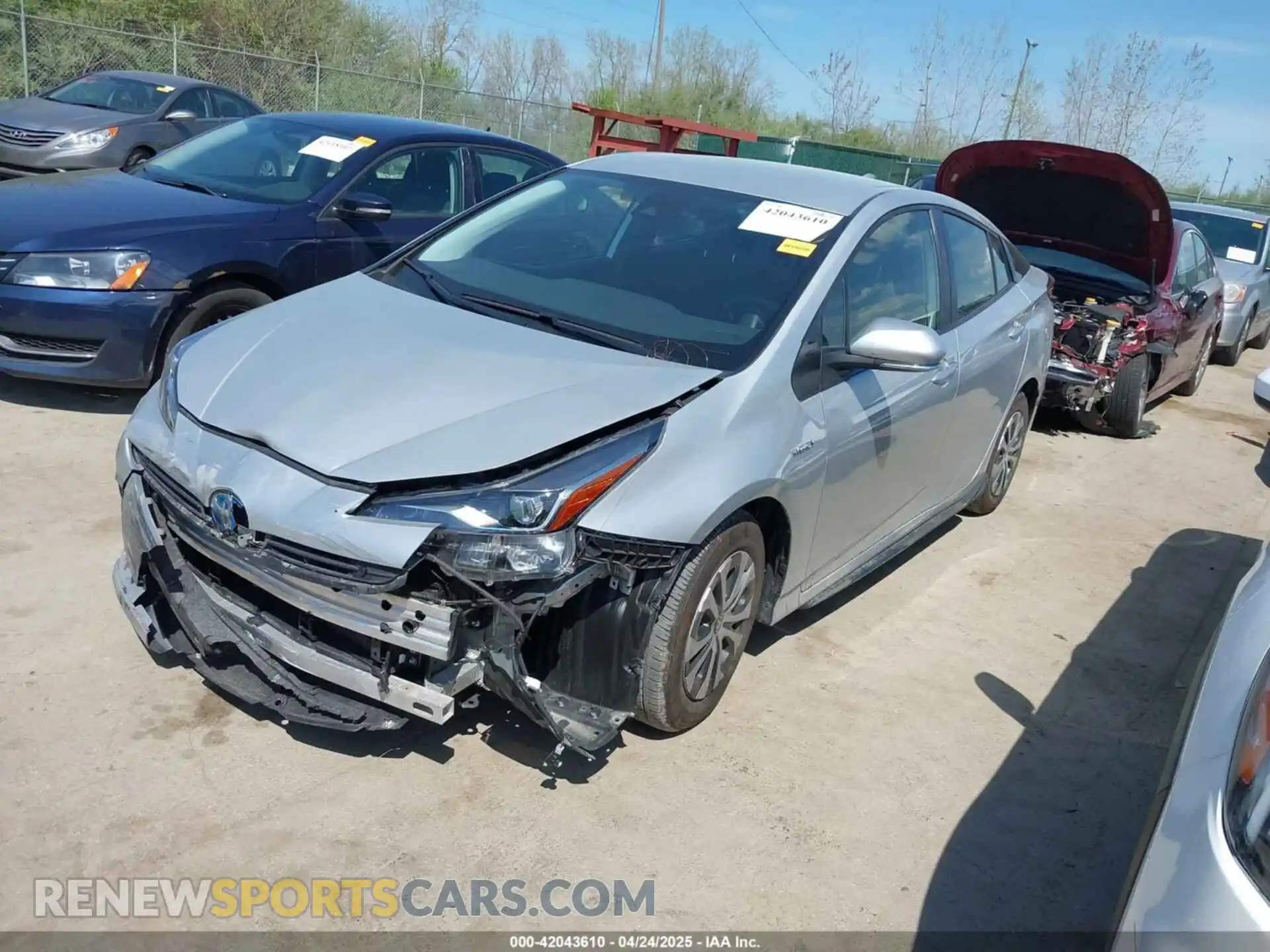 2 Photograph of a damaged car JTDL9MFU3M3028805 TOYOTA PRIUS 2021