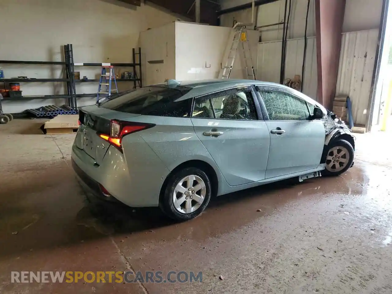 3 Photograph of a damaged car JTDL9MFU4M3029624 TOYOTA PRIUS 2021
