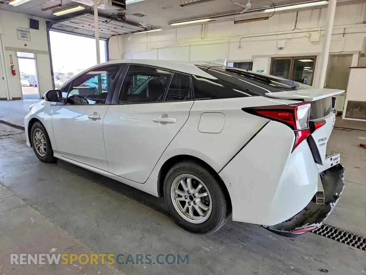 2 Photograph of a damaged car JTDL9MFU7M3025650 TOYOTA PRIUS 2021