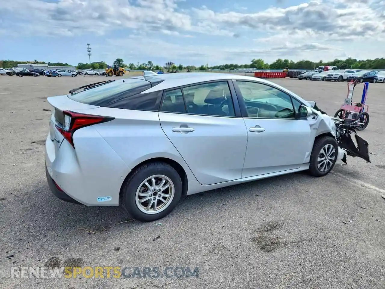 3 Фотография поврежденного автомобиля JTDL9MFU8M3028332 TOYOTA PRIUS 2021