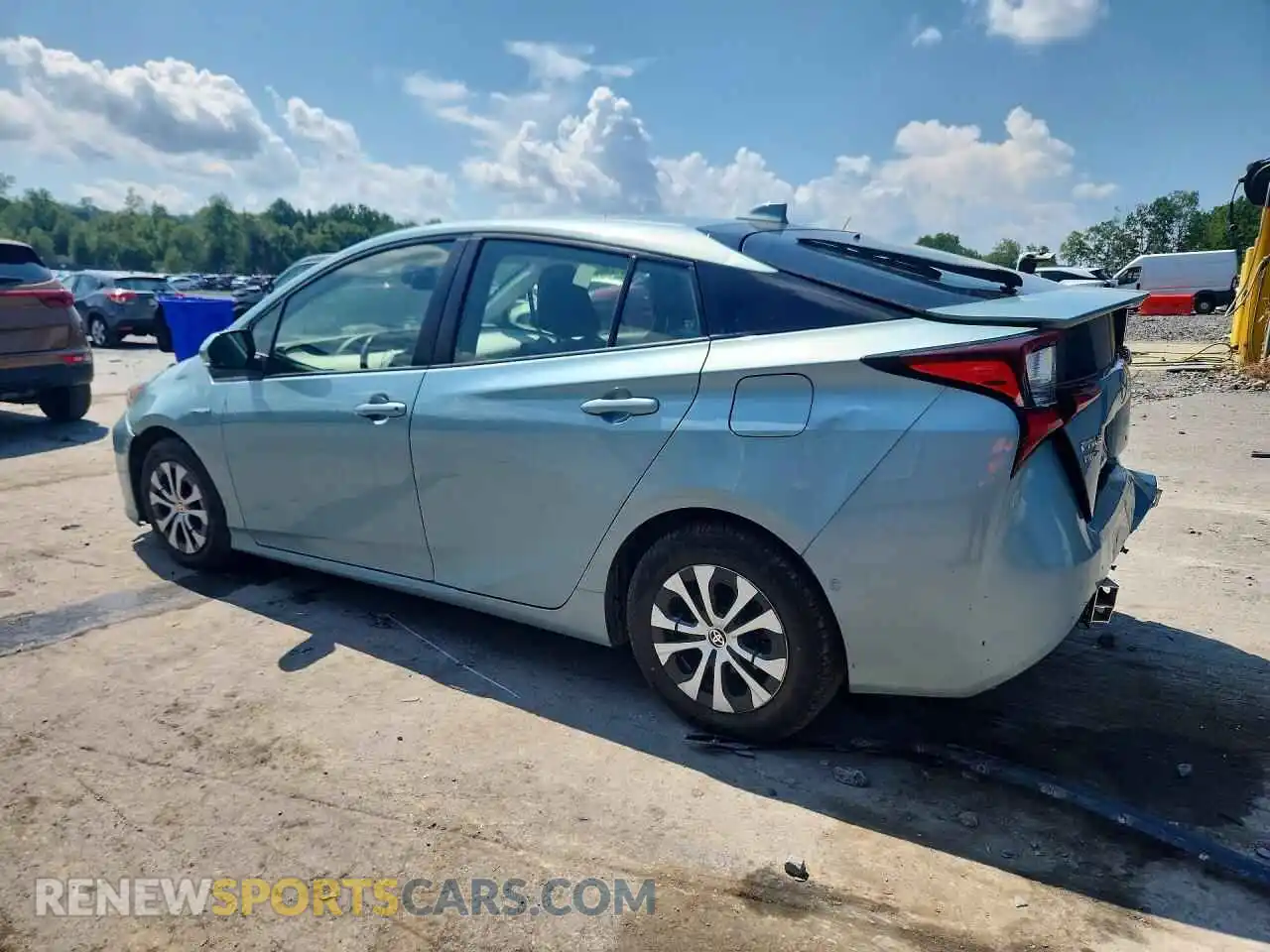 2 Photograph of a damaged car JTDL9MFU9M3023690 TOYOTA PRIUS 2021