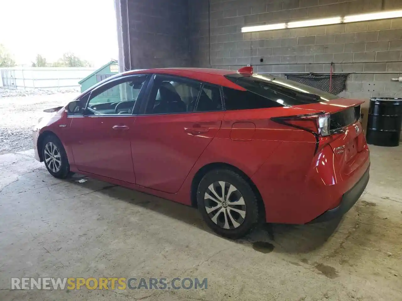 2 Photograph of a damaged car JTDL9MFU9M3024743 TOYOTA PRIUS 2021