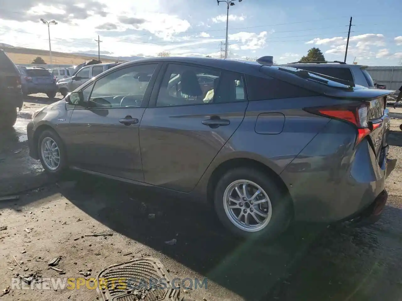 2 Photograph of a damaged car JTDL9MFU9M3027061 TOYOTA PRIUS 2021