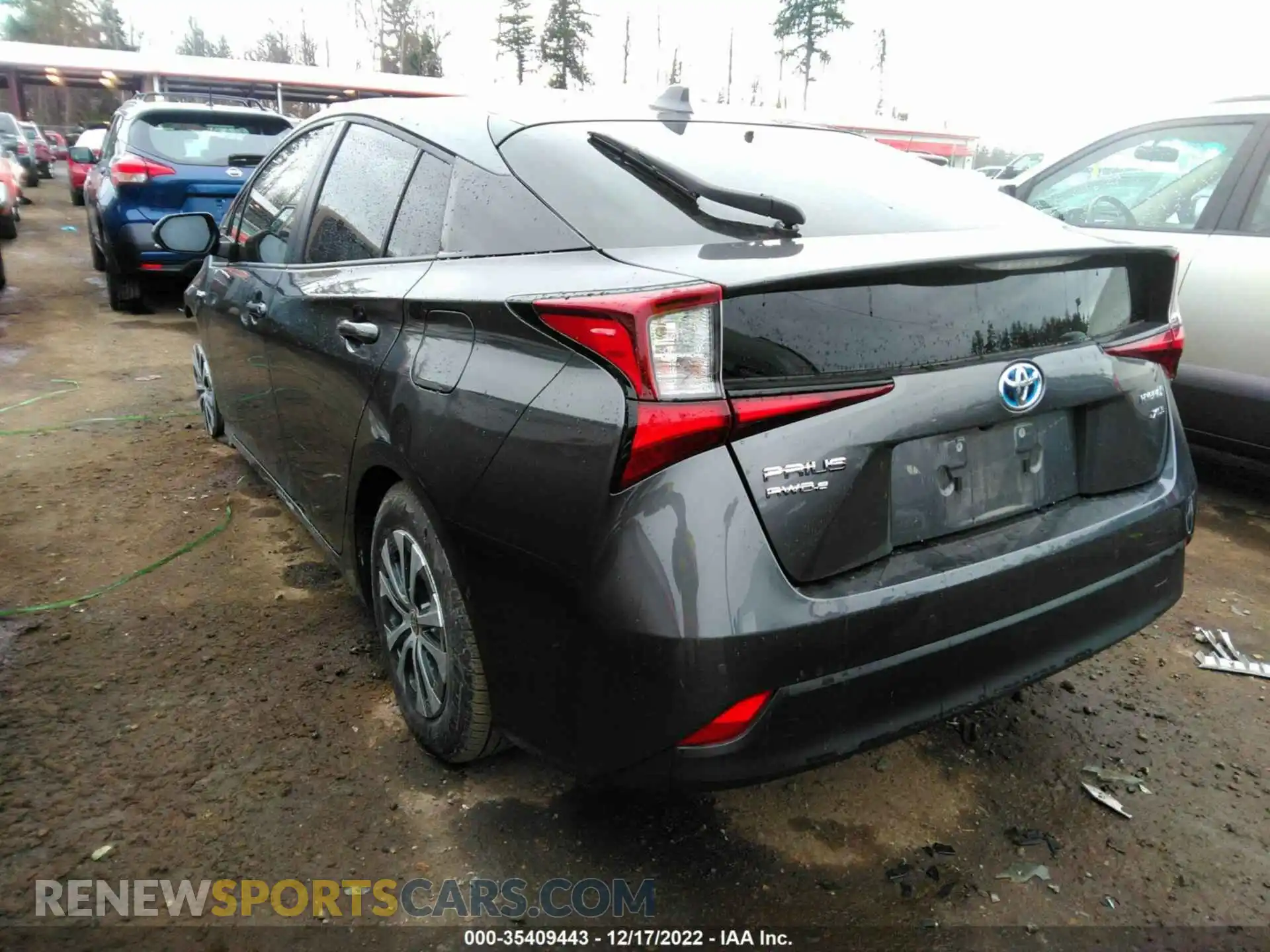 3 Photograph of a damaged car JTDL9MFUXM3024525 TOYOTA PRIUS 2021