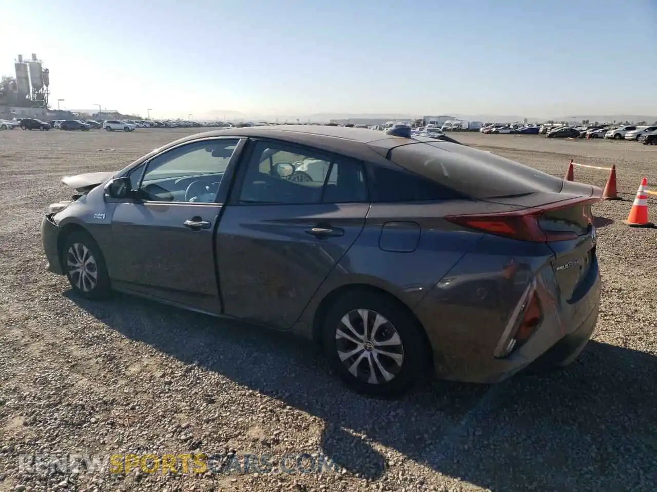2 fotografías del automóvil dañado JTDKAMFP3N3229098 TOYOTA PRIUS 2022