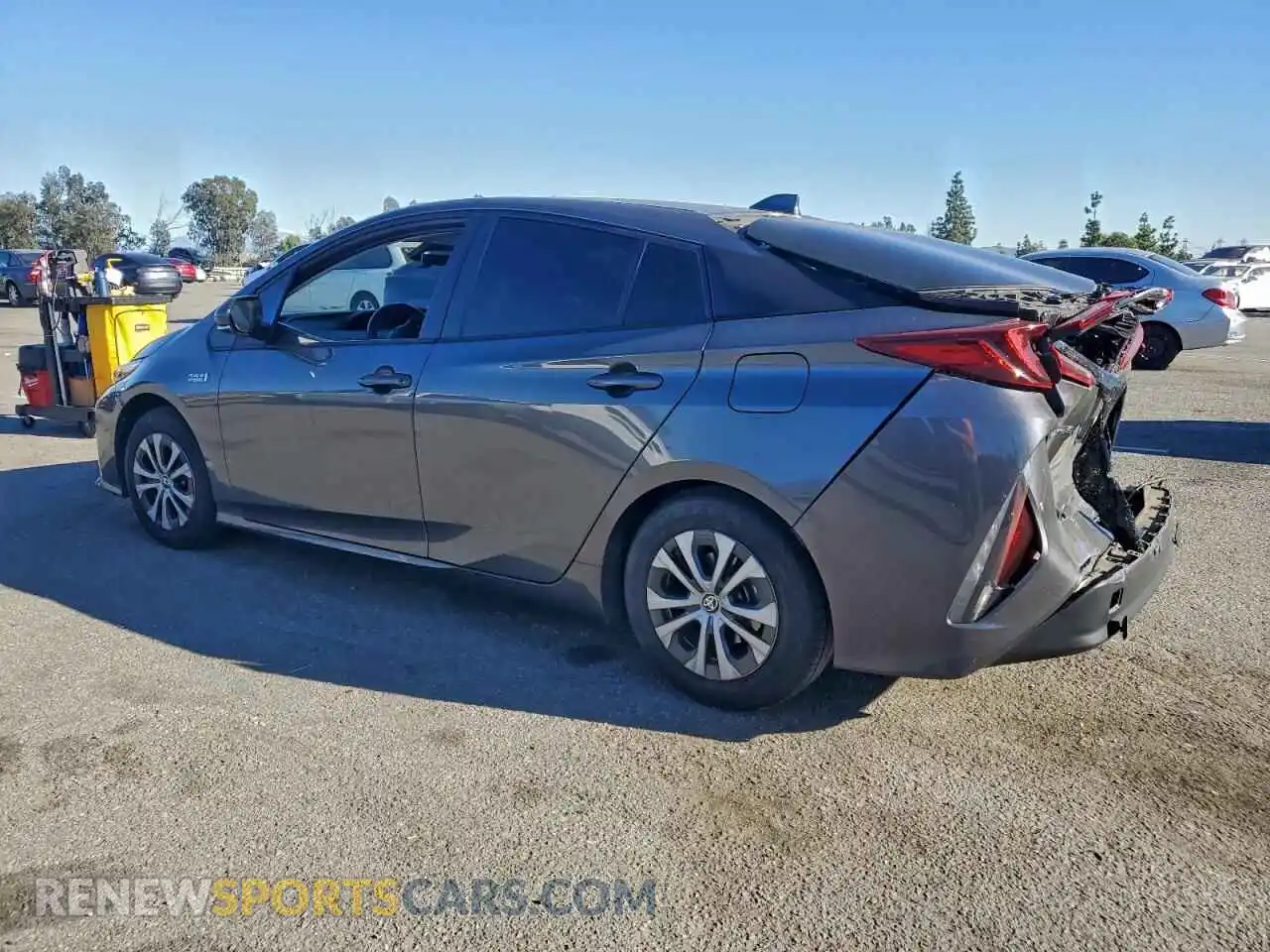 2 Фотография поврежденного автомобиля JTDKAMFP9N3220373 TOYOTA PRIUS 2022