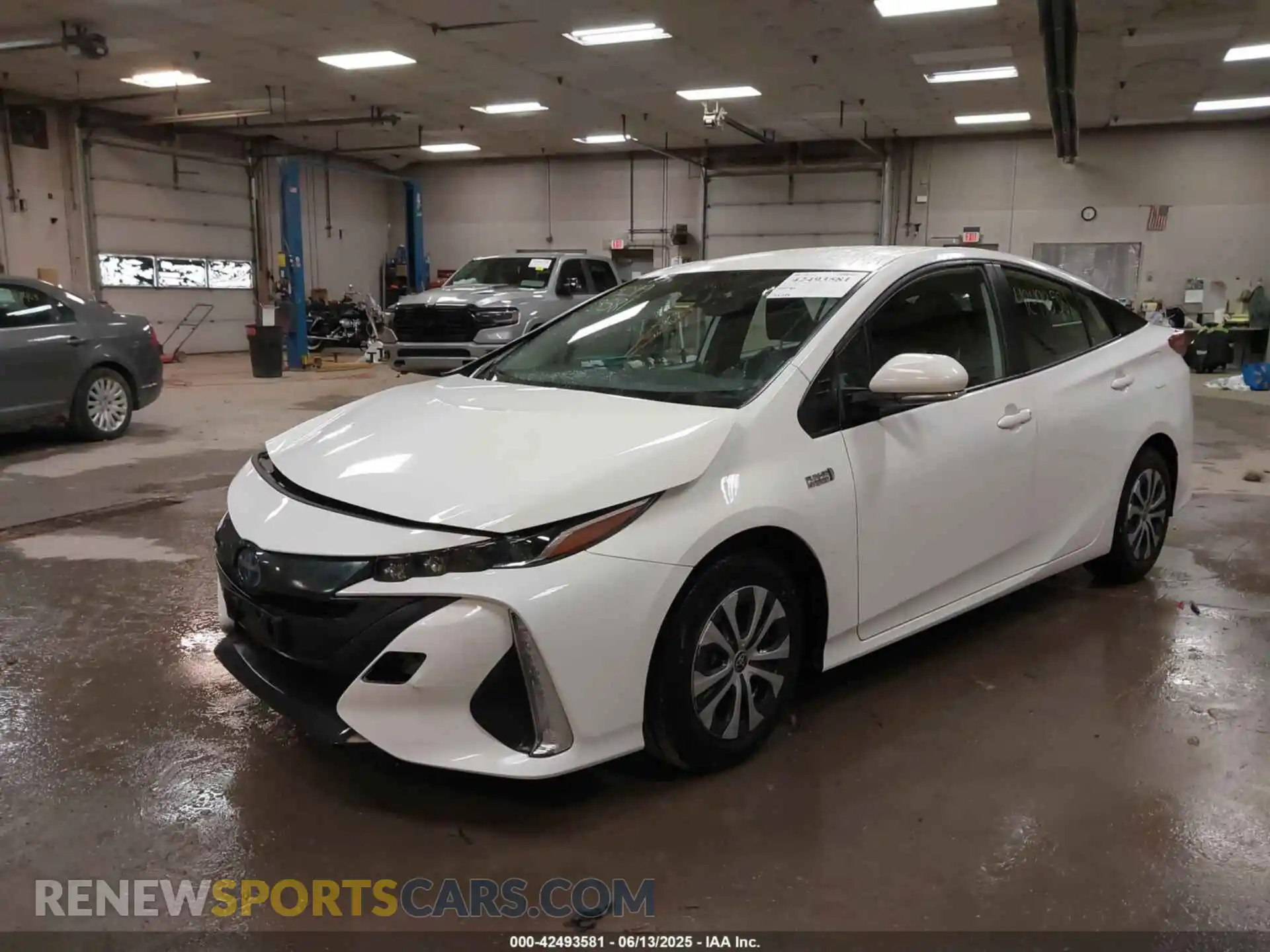 2 Photograph of a damaged car JTDKAMFP2M3166204 TOYOTA PRIUS PRIME 2021