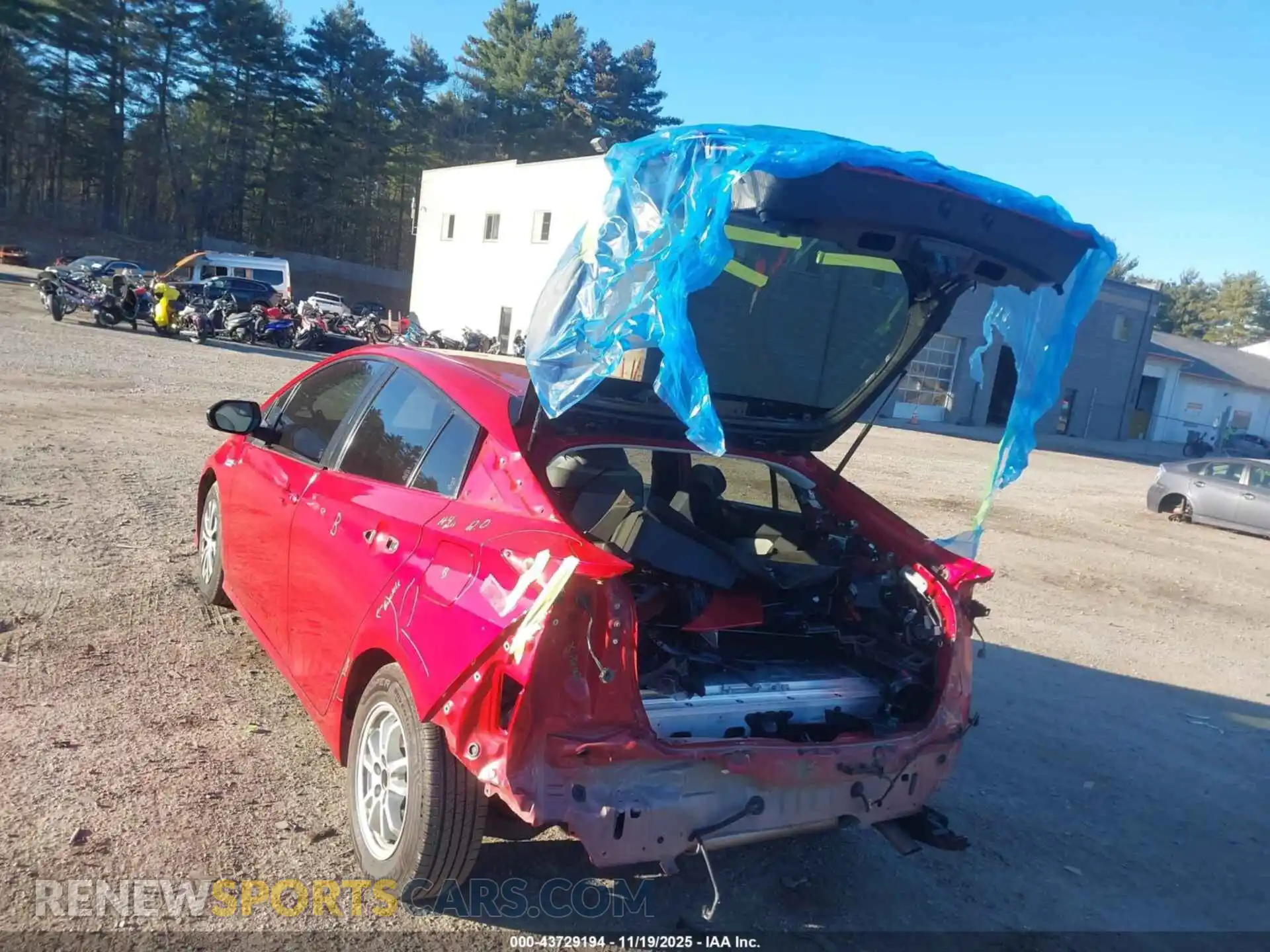 3 Фотография поврежденного автомобиля JTDKAMFPXM3189178 TOYOTA PRIUS PRIME 2021
