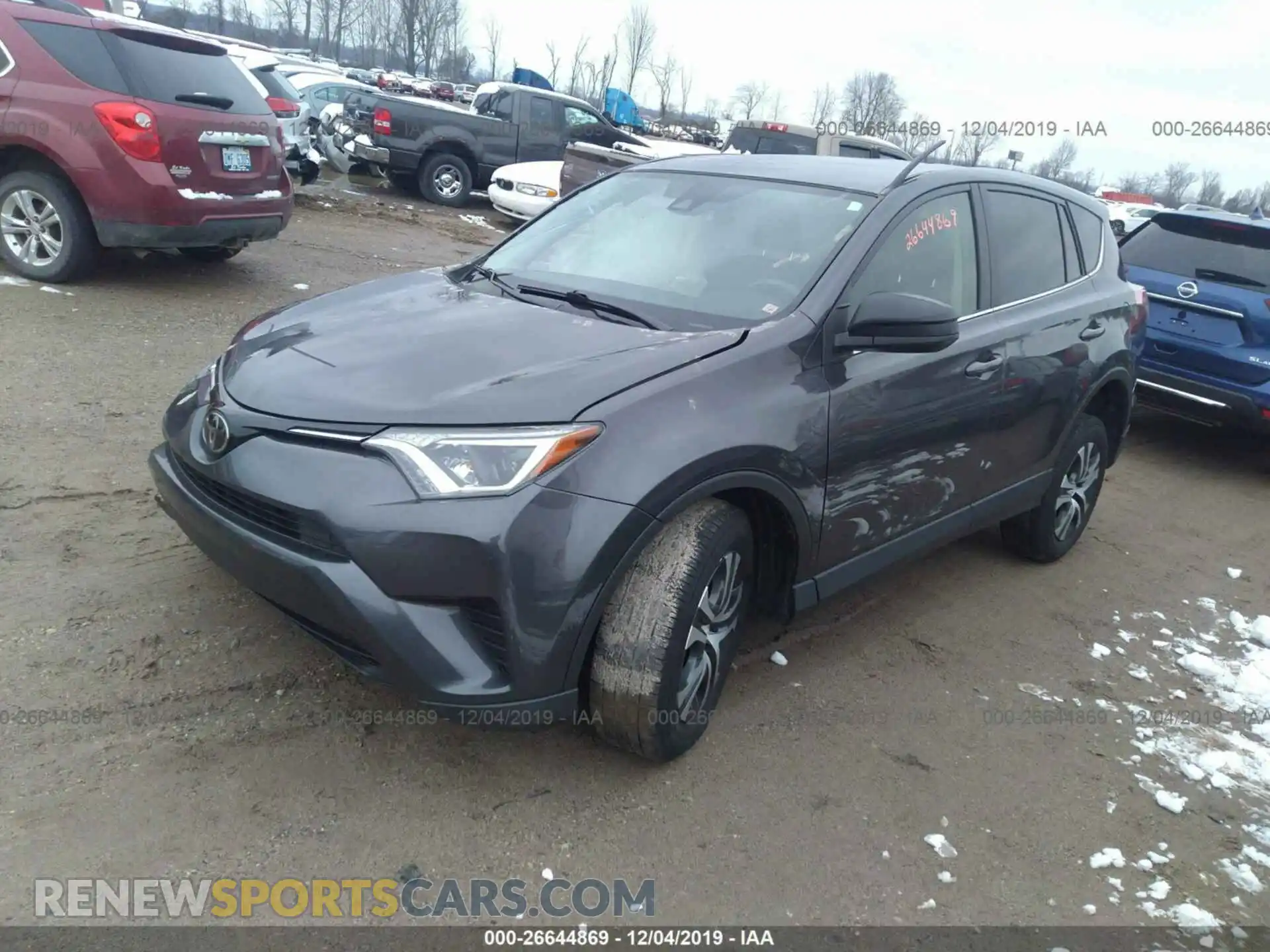 2 Photograph of a damaged car JTMBFREV0JJ176333 Toyota RAV4 2018