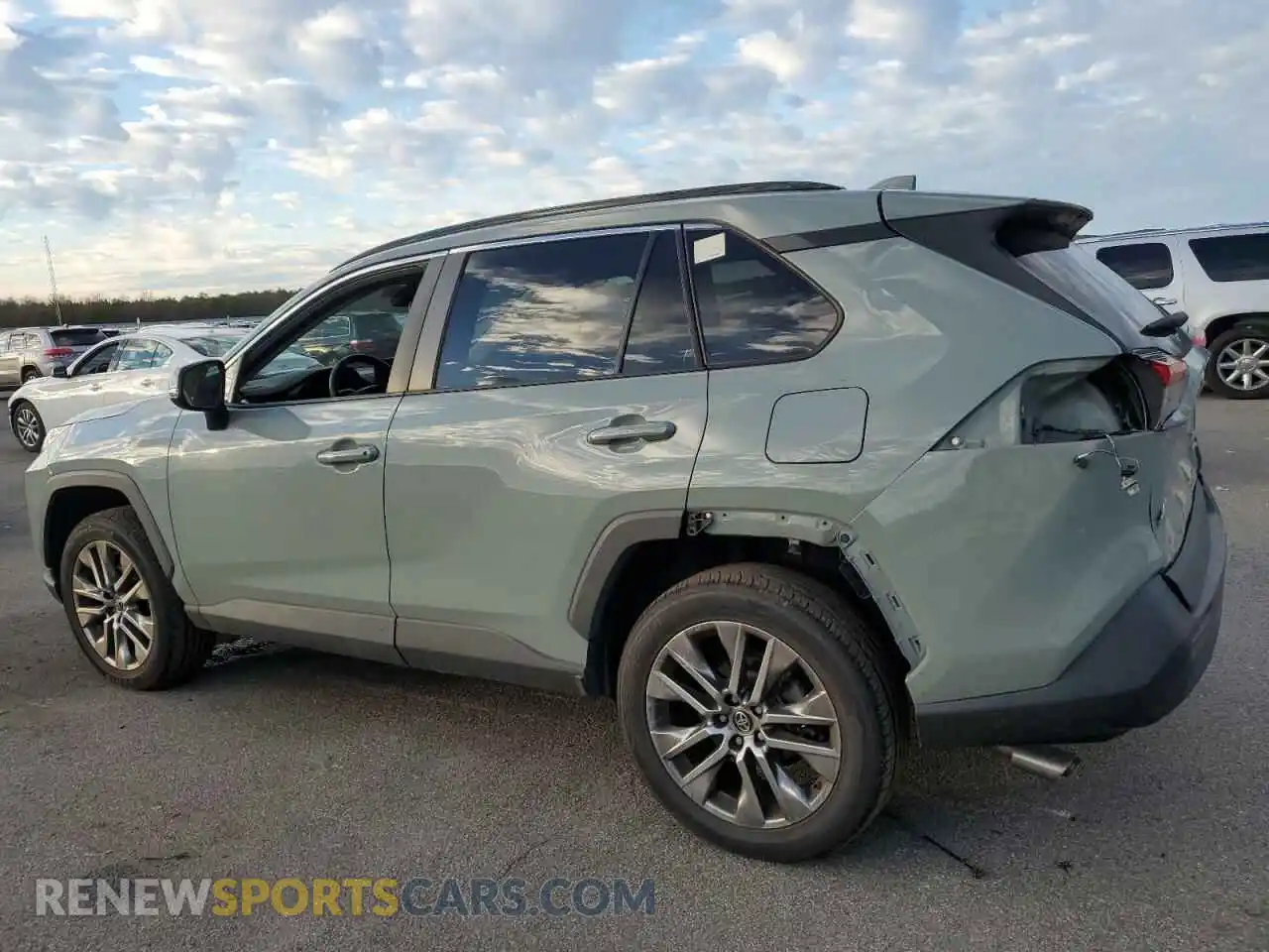 2 Photograph of a damaged car 2T3A1RFV0KC033203 TOYOTA RAV4 2019