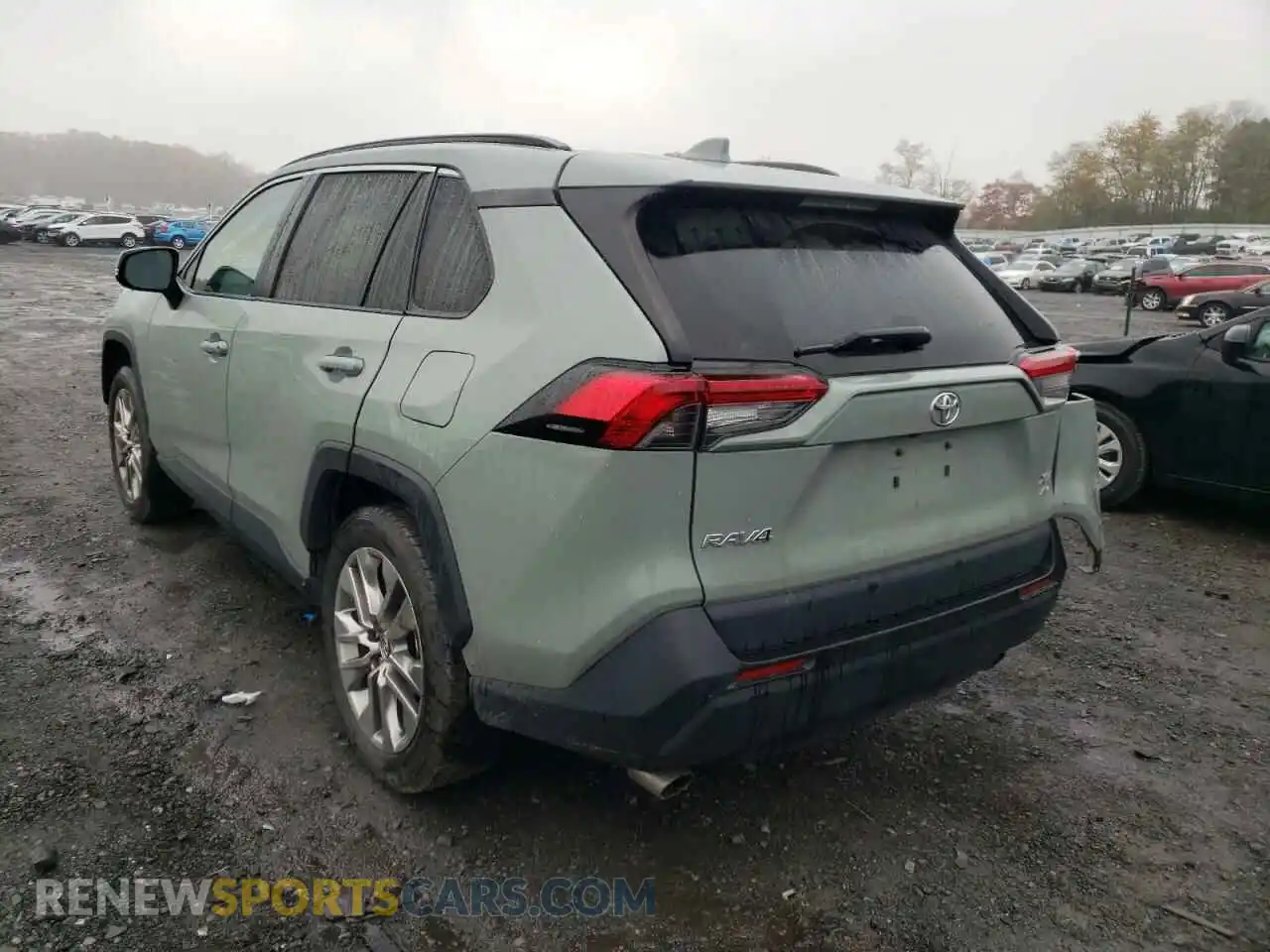 3 Photograph of a damaged car 2T3A1RFV0KW015735 TOYOTA RAV4 2019