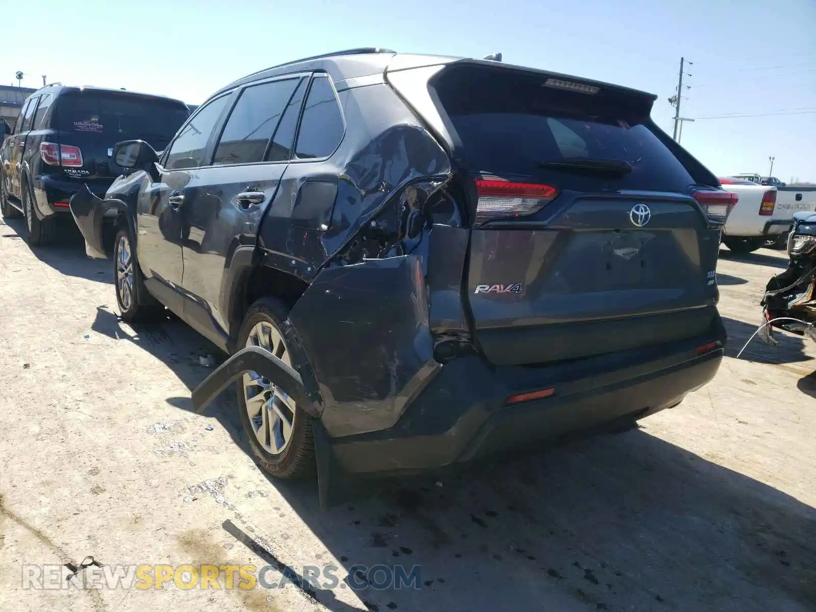 3 Photograph of a damaged car 2T3A1RFV1KW070369 TOYOTA RAV4 2019