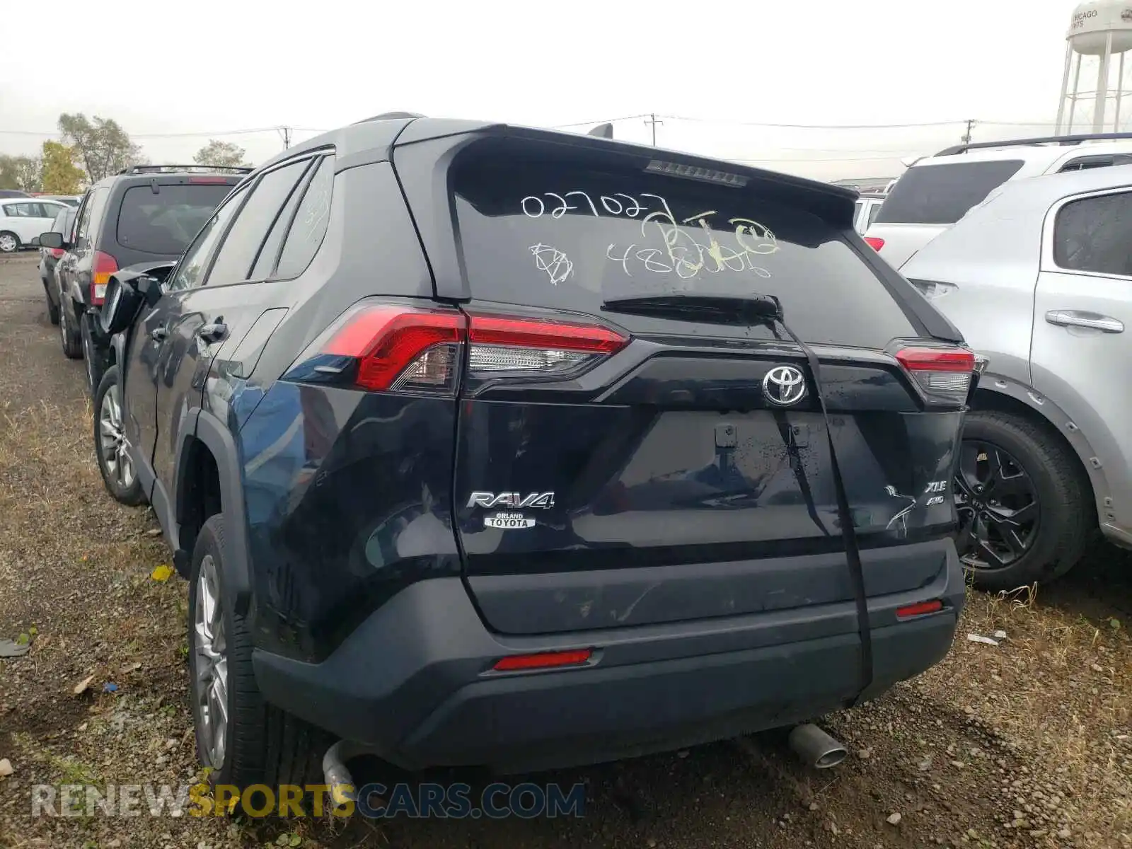 3 Photograph of a damaged car 2T3A1RFV2KW077475 TOYOTA RAV4 2019