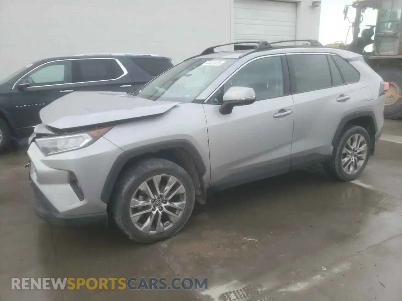 1 Photograph of a damaged car 2T3A1RFV3KC054711 TOYOTA RAV4 2019
