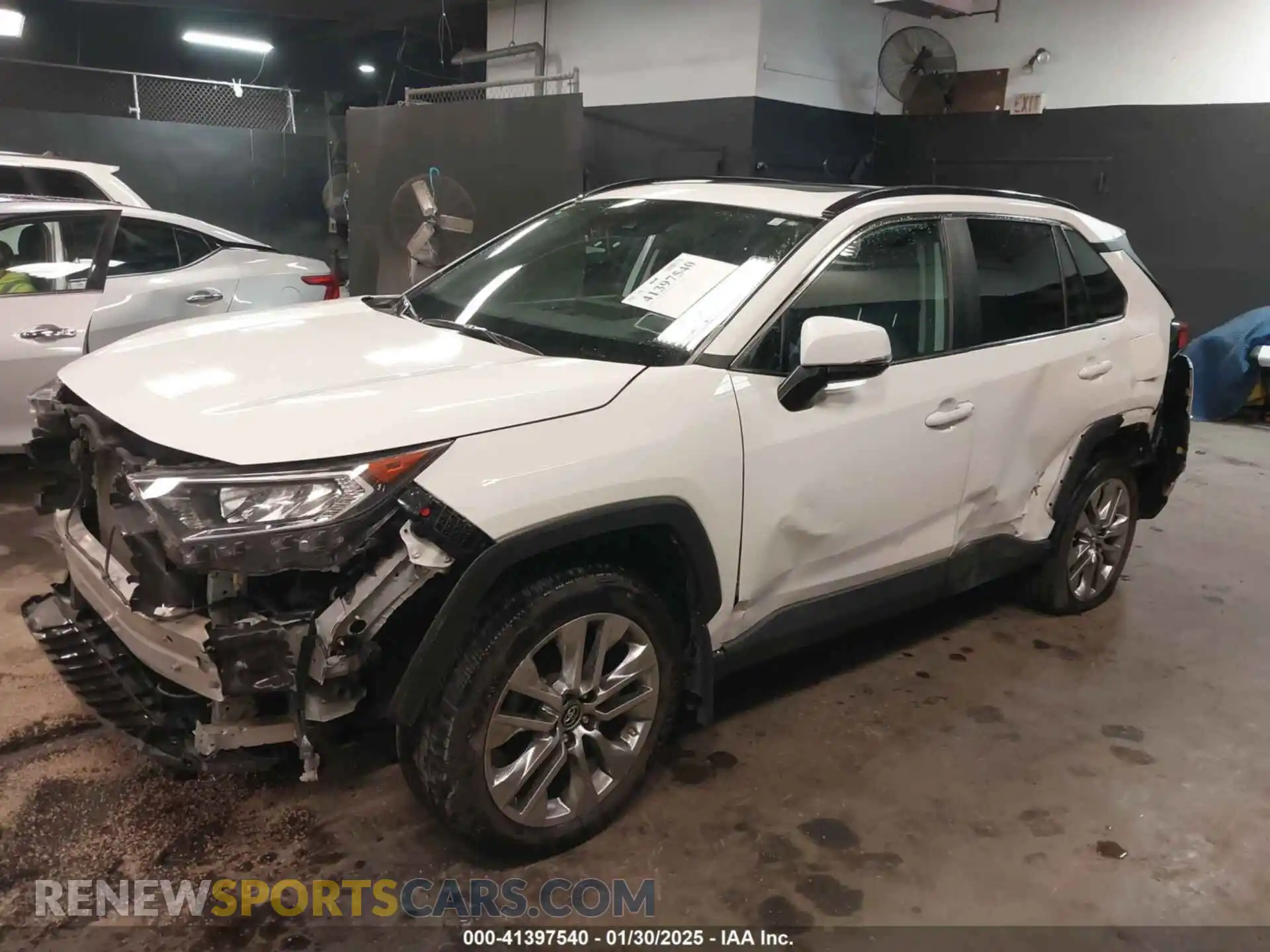 2 fotografías del automóvil dañado 2T3A1RFV5KW049606 TOYOTA RAV4 2019