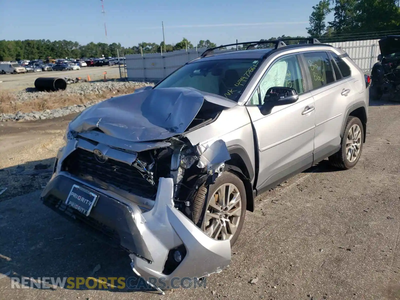 2 Photograph of a damaged car 2T3A1RFV6KC024473 TOYOTA RAV4 2019