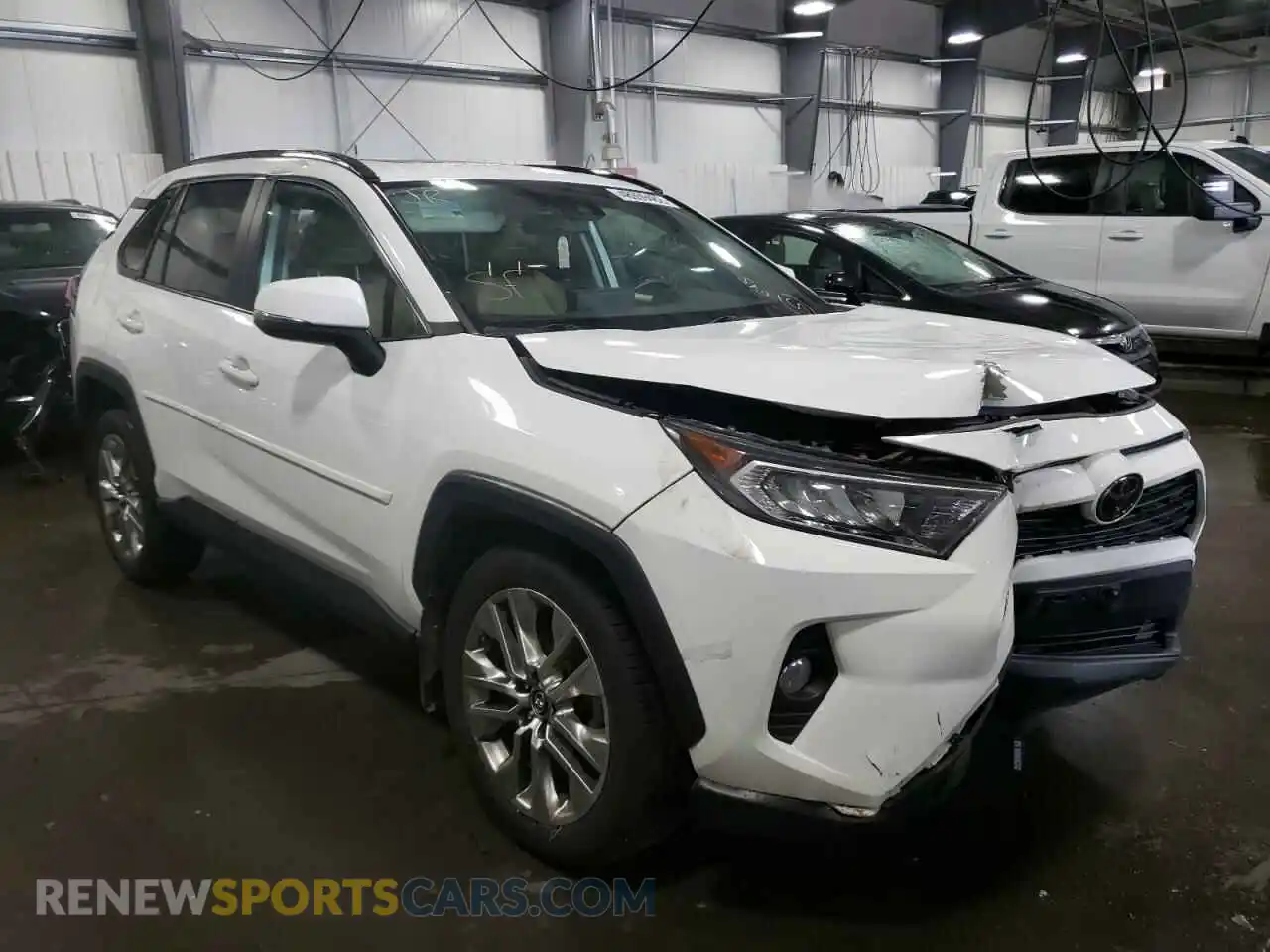 1 Photograph of a damaged car 2T3A1RFV7KW034251 TOYOTA RAV4 2019