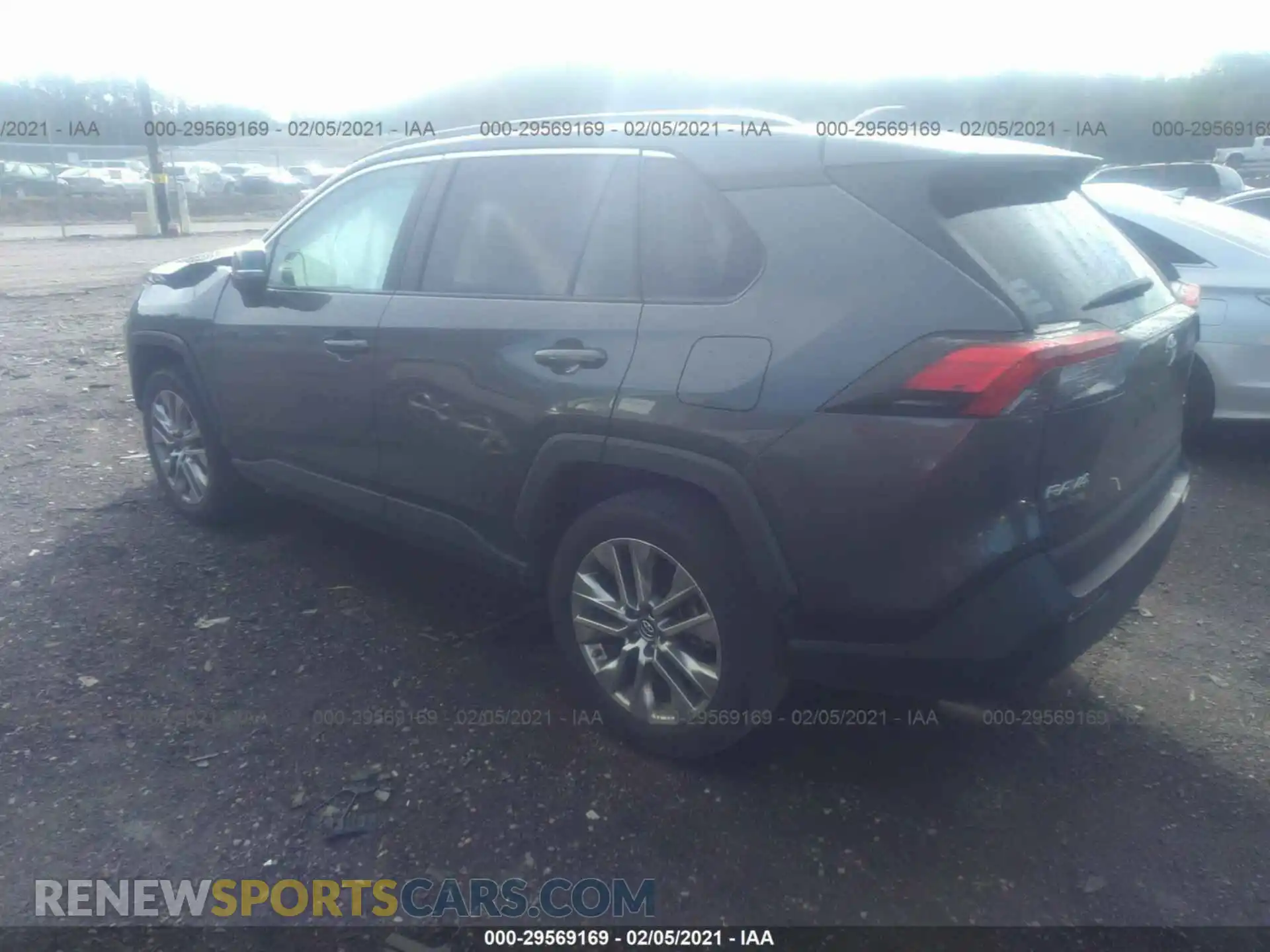 3 Photograph of a damaged car 2T3C1RFV0KW049280 TOYOTA RAV4 2019