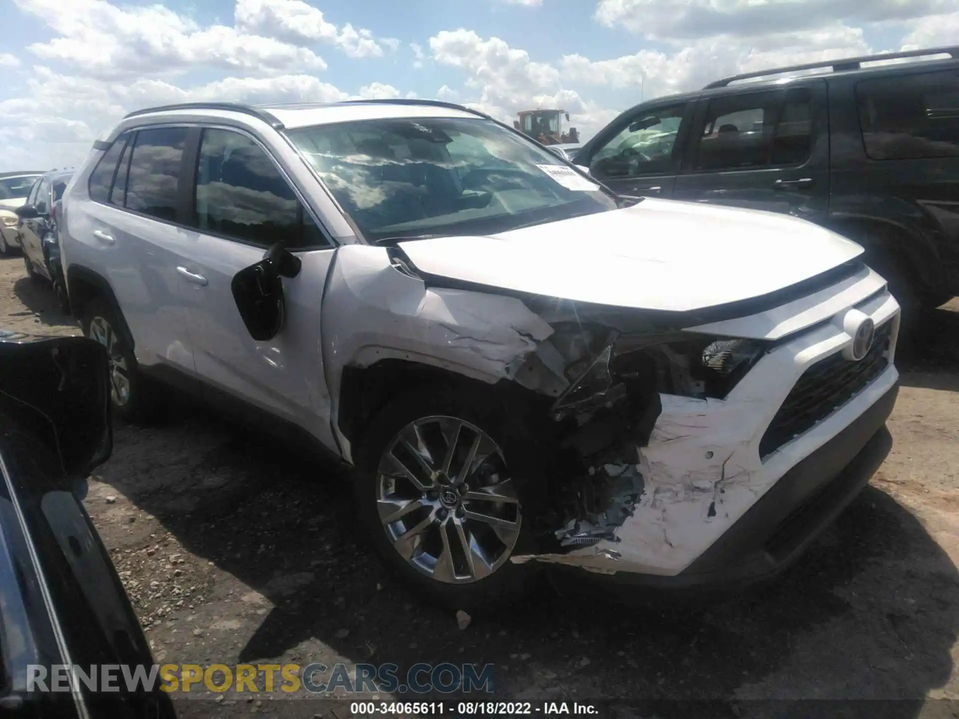 1 Photograph of a damaged car 2T3C1RFV3KC025847 TOYOTA RAV4 2019