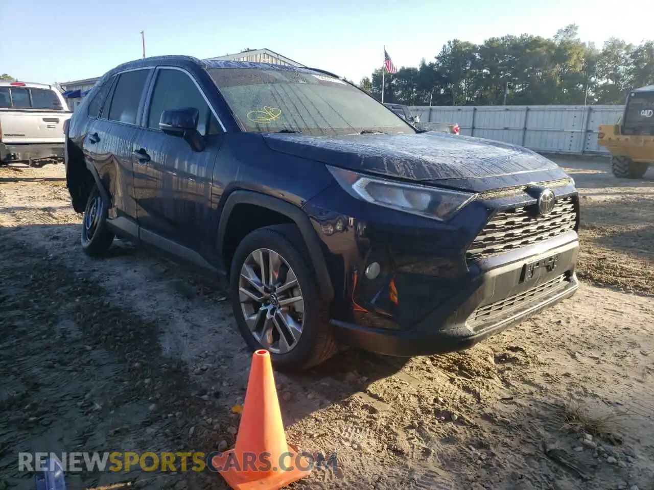 1 Photograph of a damaged car 2T3C1RFV3KW020047 TOYOTA RAV4 2019