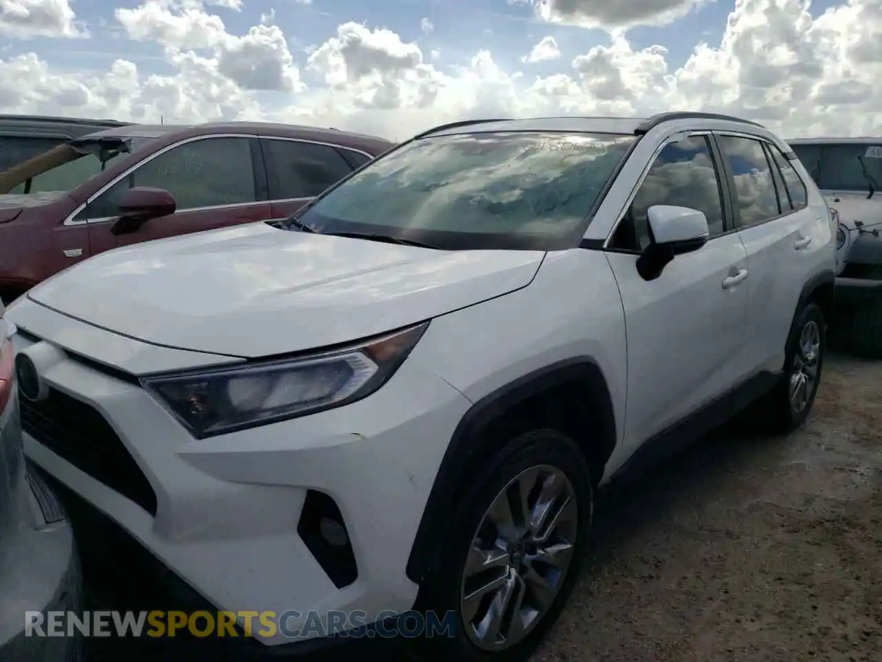 2 Photograph of a damaged car 2T3C1RFV3KW053629 TOYOTA RAV4 2019