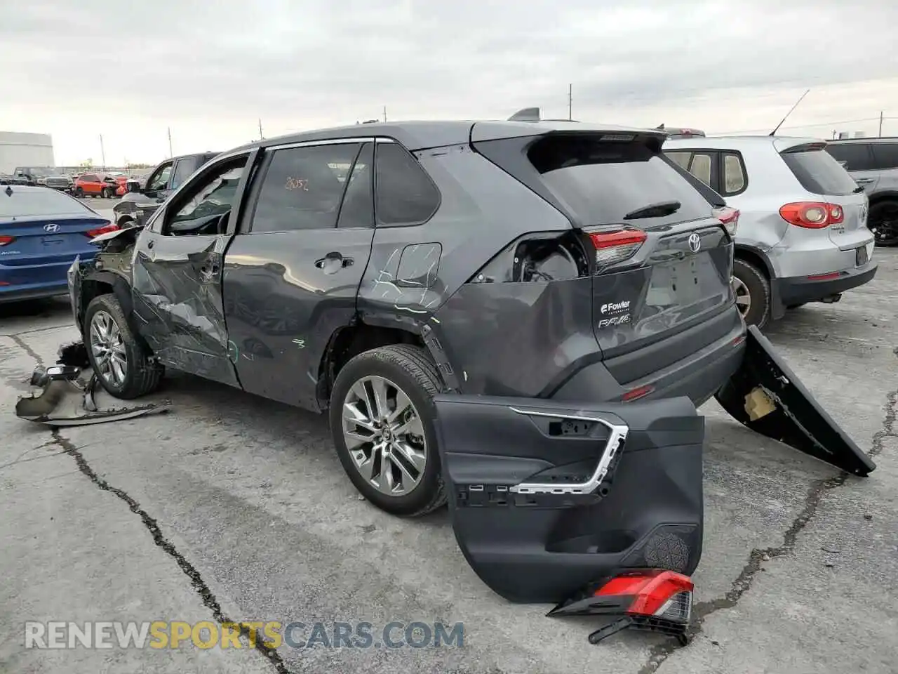 3 Photograph of a damaged car 2T3C1RFV4KC033360 TOYOTA RAV4 2019