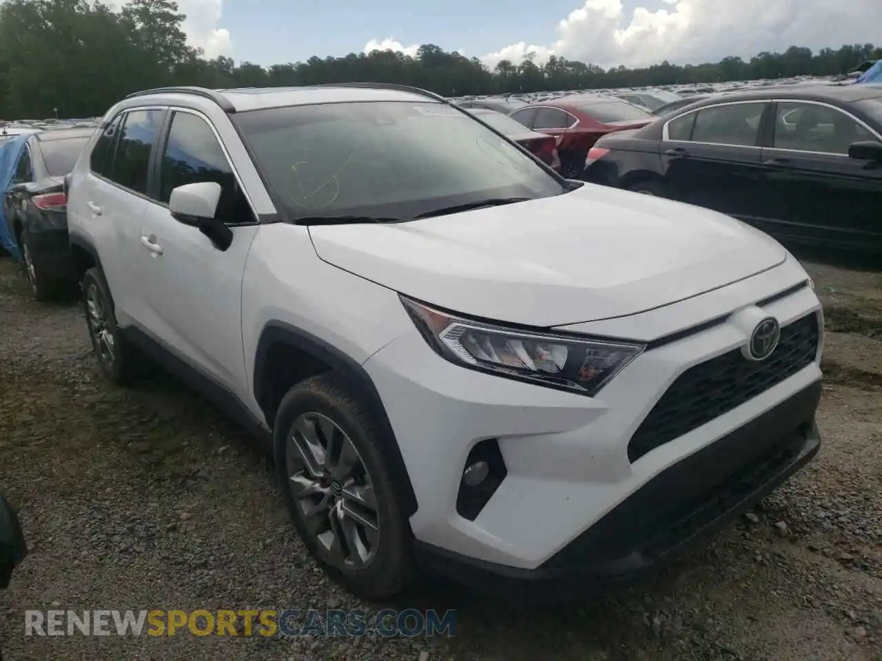 1 Фотография поврежденного автомобиля 2T3C1RFV5KC013022 TOYOTA RAV4 2019