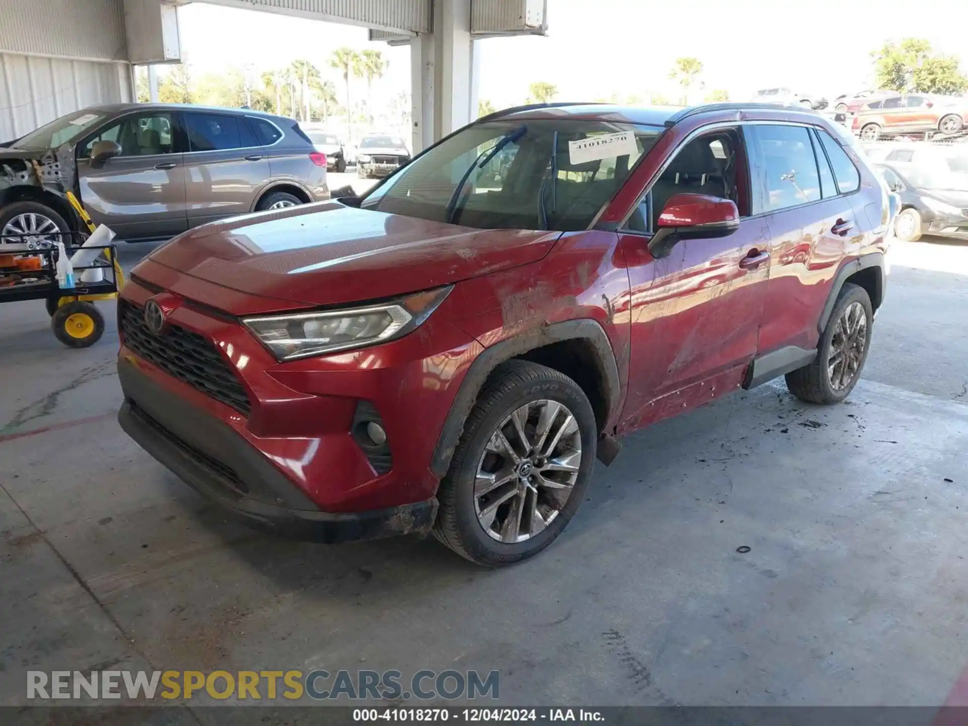 2 Photograph of a damaged car 2T3C1RFV5KW041787 TOYOTA RAV4 2019
