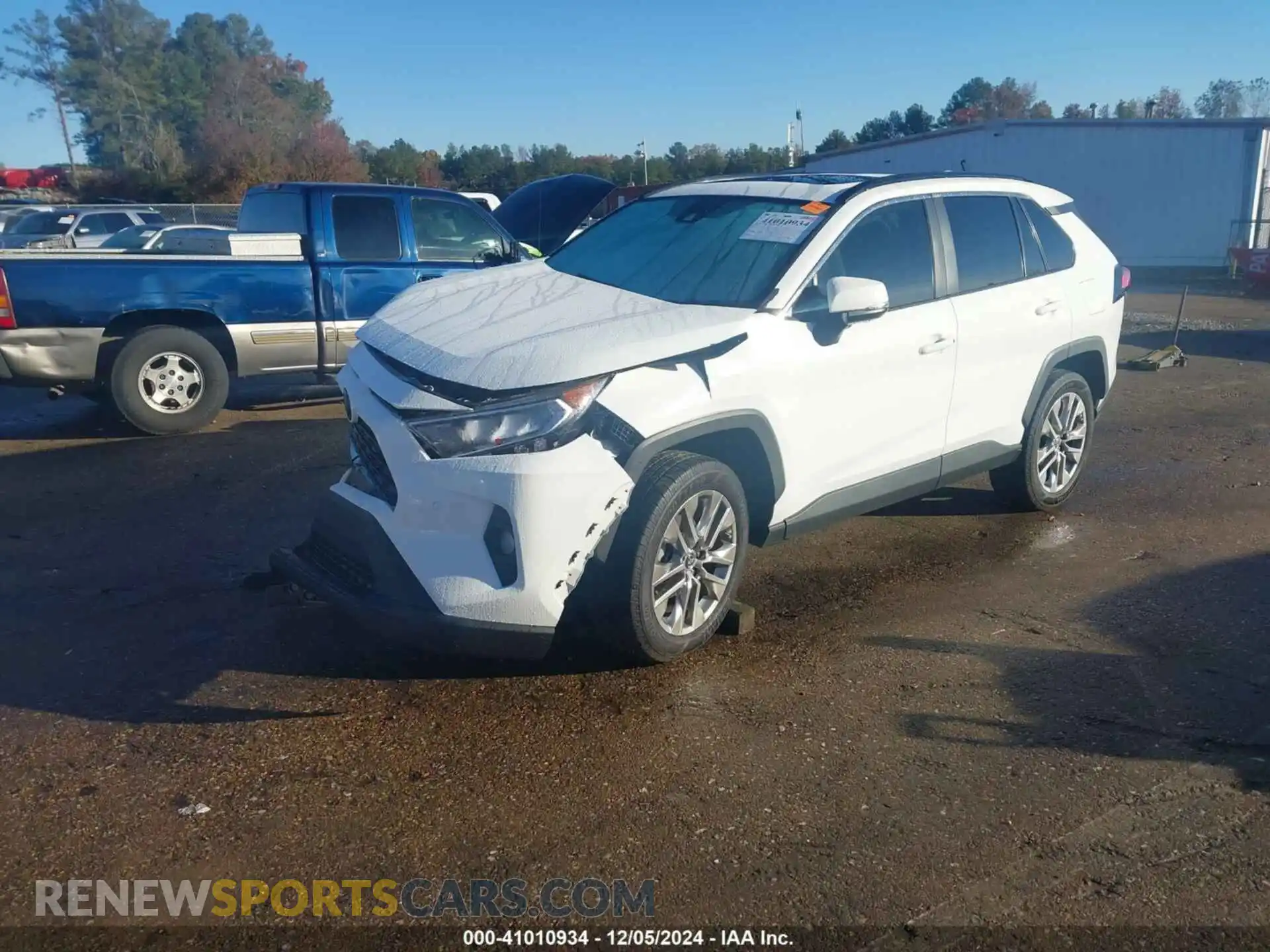 2 Photograph of a damaged car 2T3C1RFV7KW006202 TOYOTA RAV4 2019
