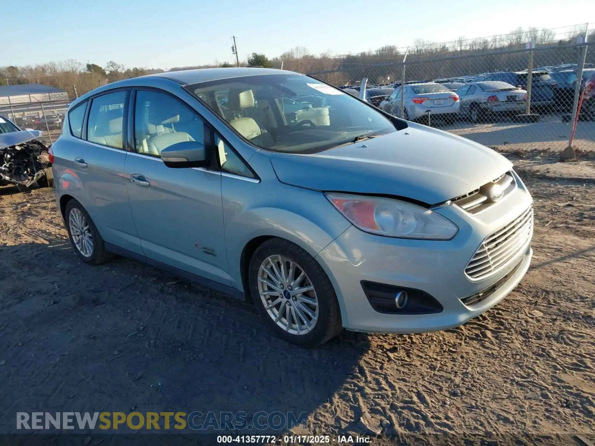1 Photograph of a damaged car 2T3C1RFV7KW026367 TOYOTA RAV4 2019