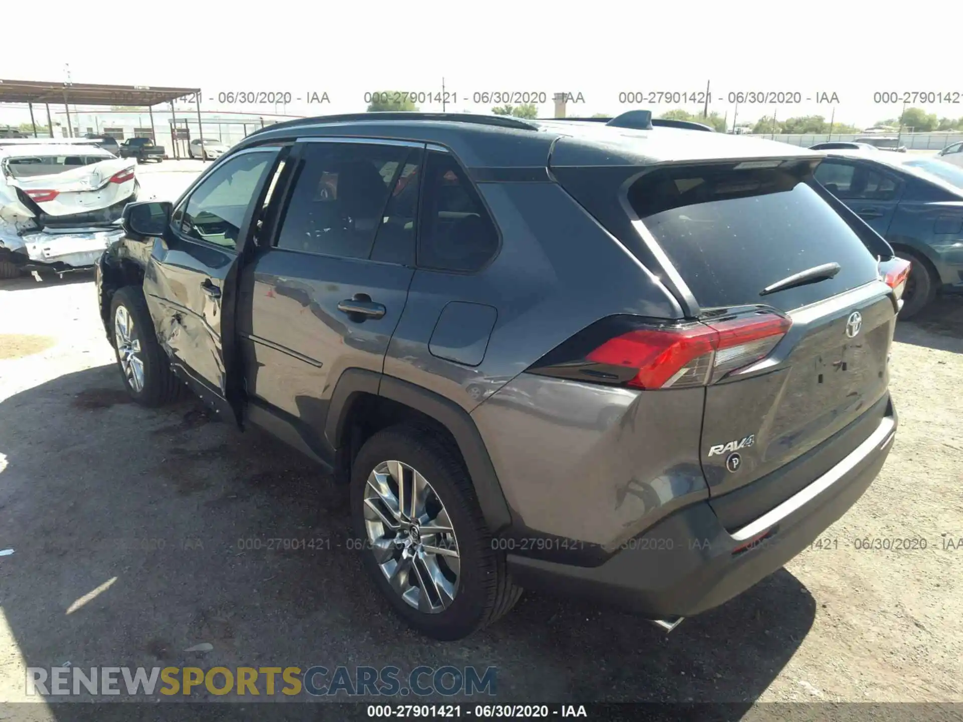 3 Photograph of a damaged car 2T3C1RFV8KC030882 TOYOTA RAV4 2019