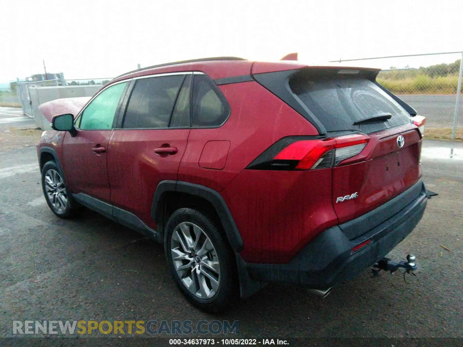 3 Photograph of a damaged car 2T3C1RFV9KC009975 TOYOTA RAV4 2019