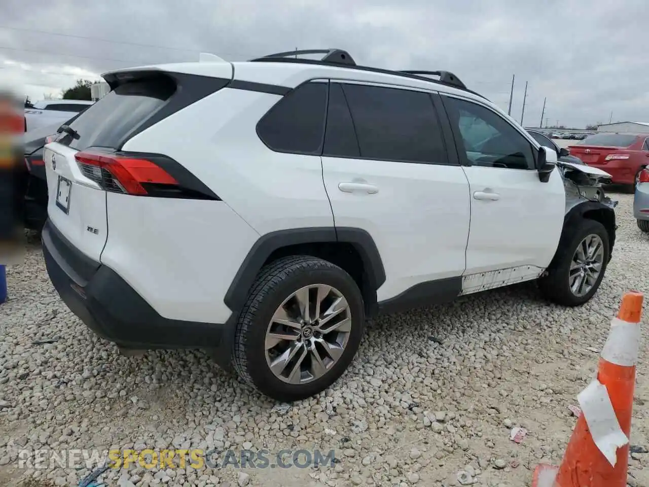 3 Photograph of a damaged car 2T3C1RFV9KW044627 TOYOTA RAV4 2019