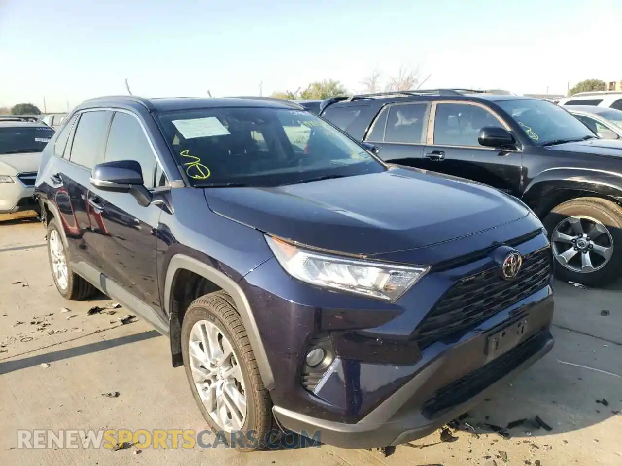 1 Photograph of a damaged car 2T3C1RFVXKW001690 TOYOTA RAV4 2019