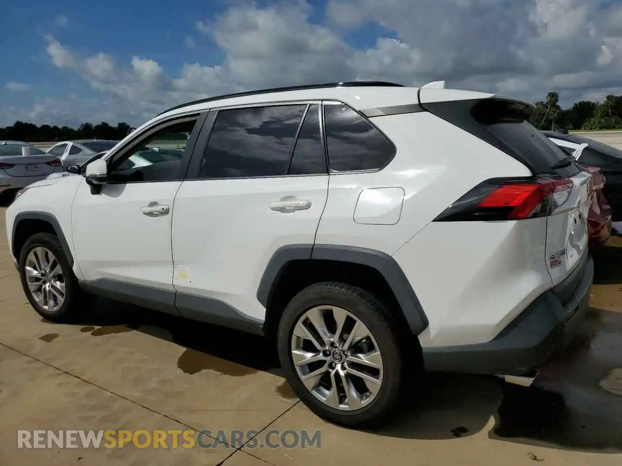 2 Photograph of a damaged car 2T3C1RFVXKW006596 TOYOTA RAV4 2019
