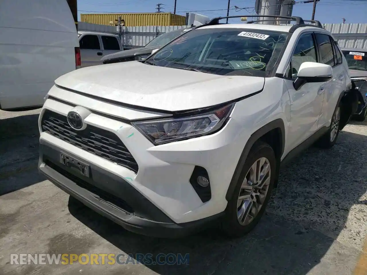 2 Photograph of a damaged car 2T3C1RFVXKW013290 TOYOTA RAV4 2019