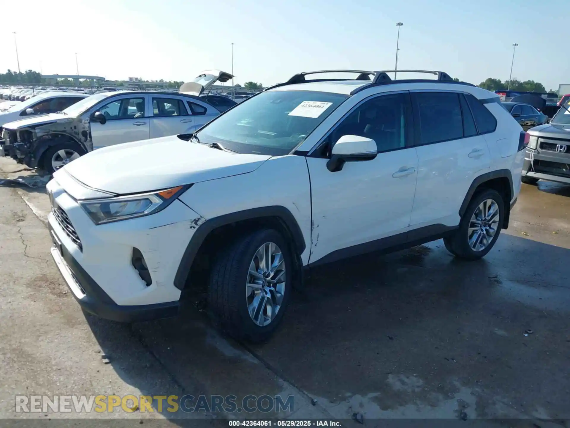 2 fotografías del automóvil dañado 2T3C1RFVXKW047889 TOYOTA RAV4 2019