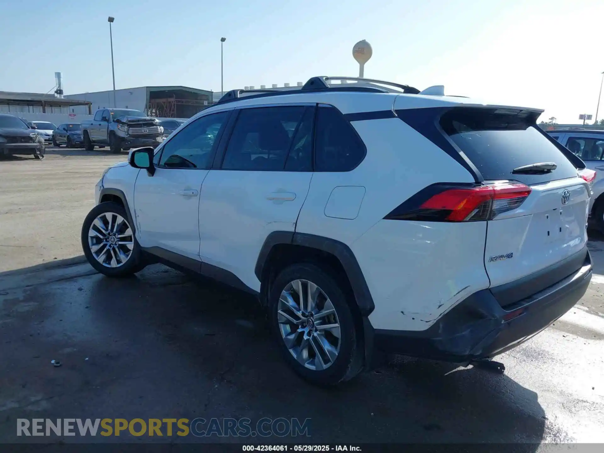 3 fotografías del automóvil dañado 2T3C1RFVXKW047889 TOYOTA RAV4 2019