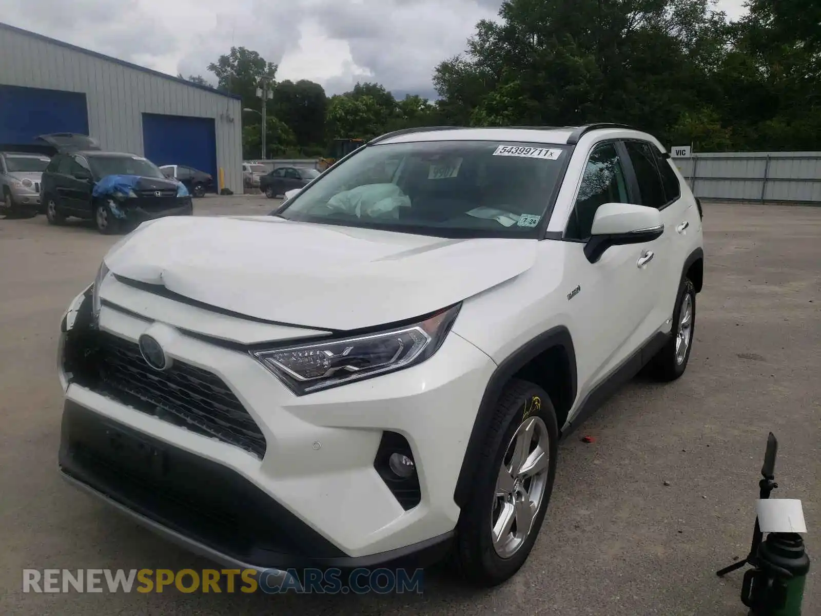 2 Photograph of a damaged car 2T3DWRFV4KW020757 TOYOTA RAV4 2019