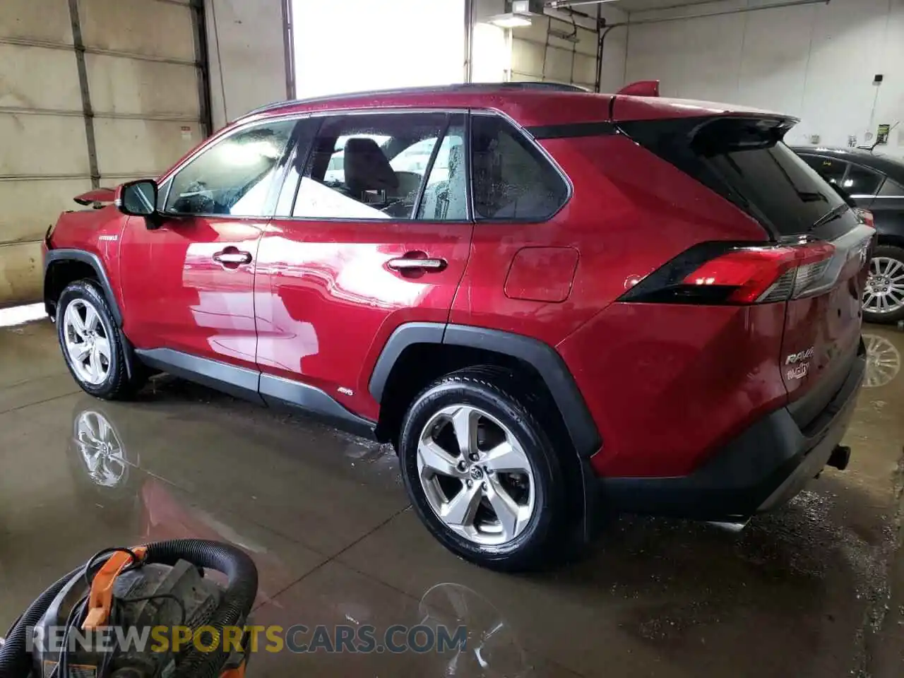 2 Photograph of a damaged car 2T3DWRFV5KW015664 TOYOTA RAV4 2019