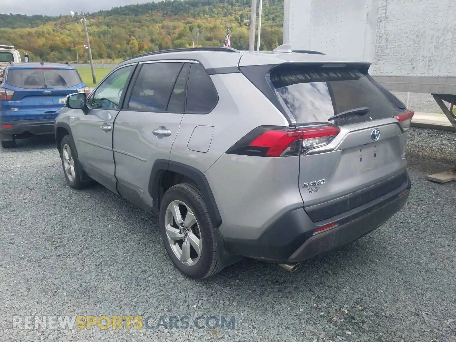 3 Photograph of a damaged car 2T3DWRFV6KW009307 TOYOTA RAV4 2019