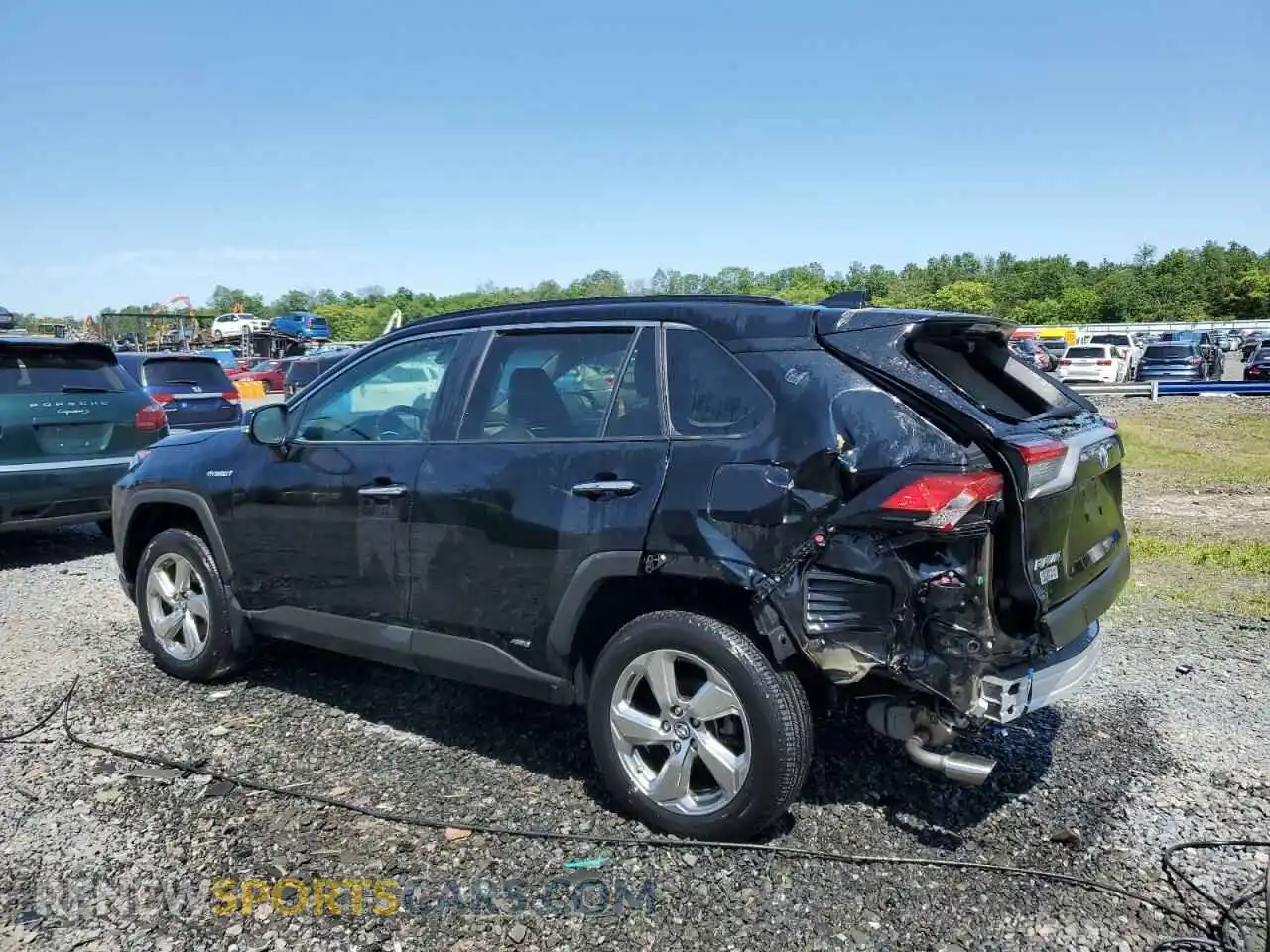 2 Фотография поврежденного автомобиля 2T3DWRFVXKW016664 TOYOTA RAV4 2019
