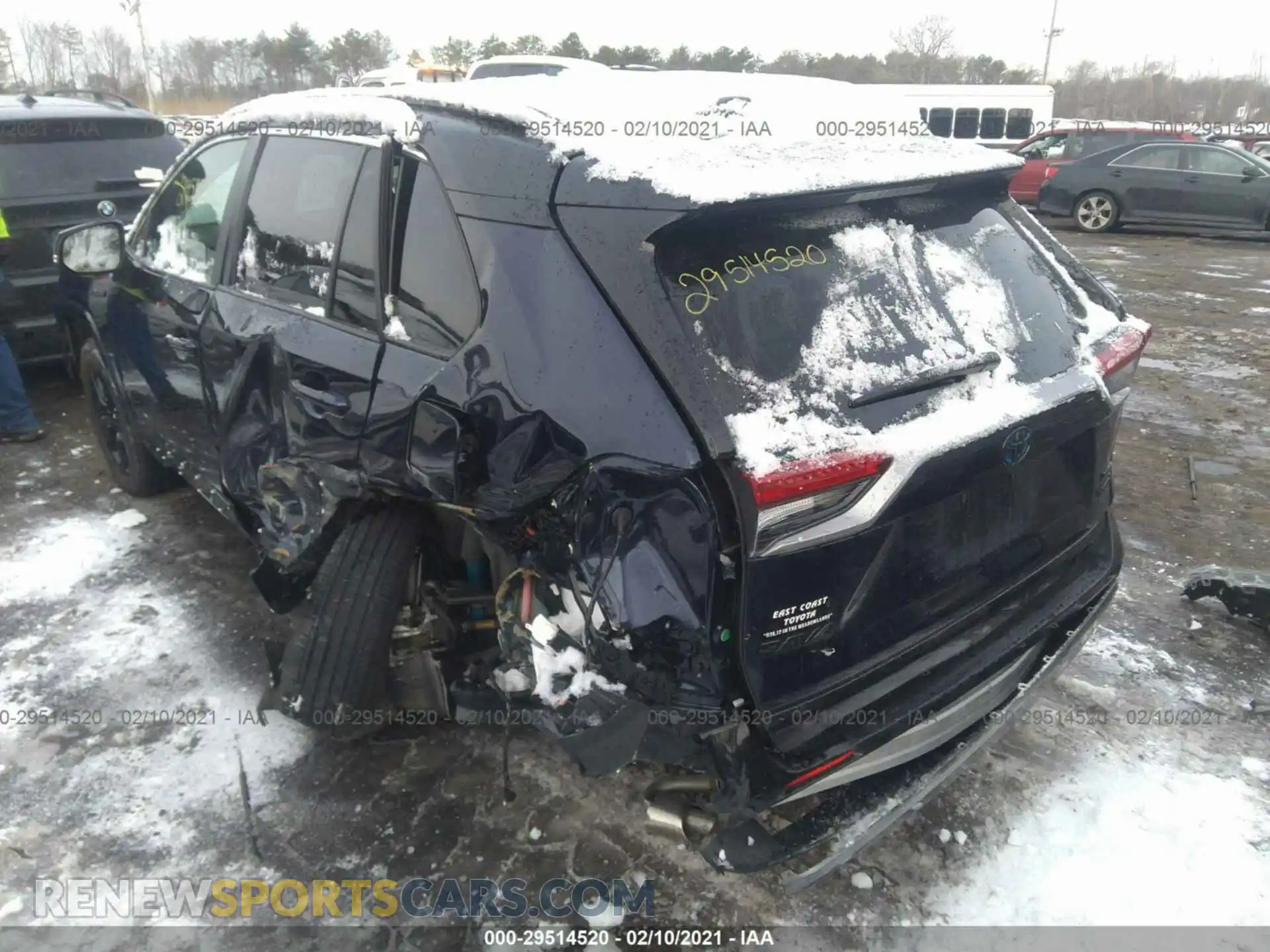 3 Photograph of a damaged car 2T3EWRFV0KW024048 TOYOTA RAV4 2019