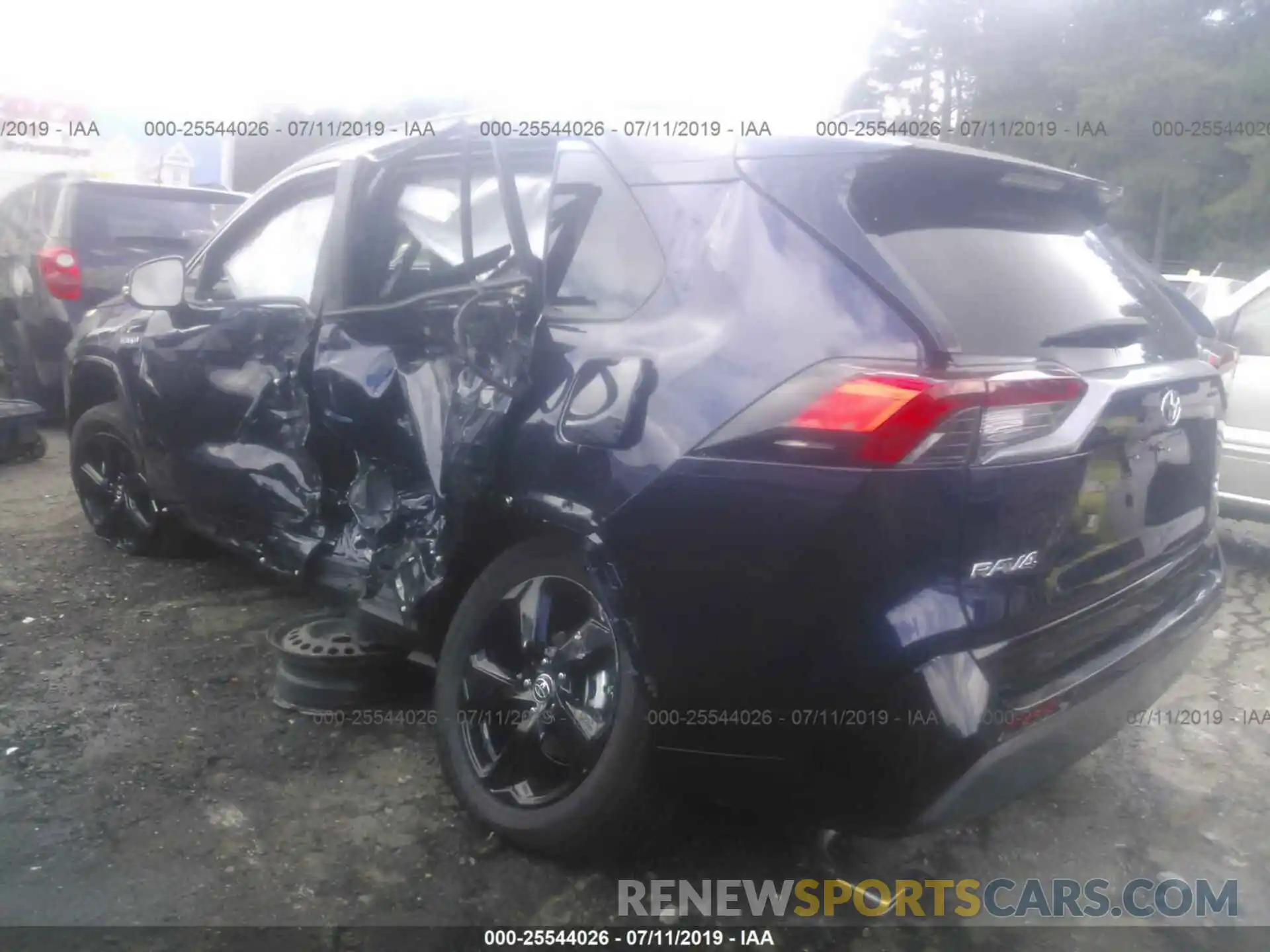3 Photograph of a damaged car 2T3EWRFV1KW011051 TOYOTA RAV4 2019
